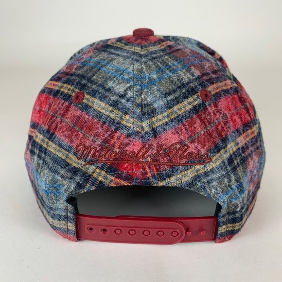 Cleveland Cavaliers NBA Multicolor Plaid Mitchell & Ness Snapback Hat - Picture 4 of 6